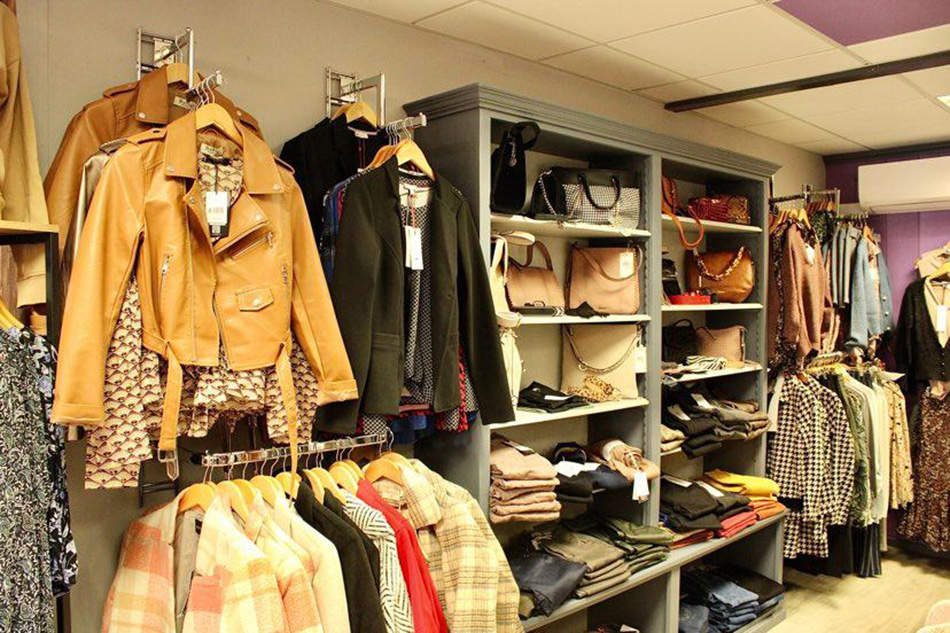 Site e-commerce habillement créé par Ndeye Astou Kébé